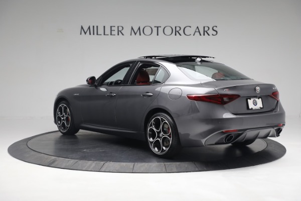 New 2022 Alfa Romeo Giulia Veloce for sale Sold at Alfa Romeo of Greenwich in Greenwich CT 06830 4