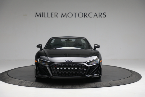 Used 2022 Audi R8 5.2 quattro V10 perform. Spyder for sale Call for price at Alfa Romeo of Greenwich in Greenwich CT 06830 12