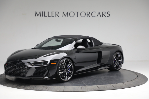 Used 2022 Audi R8 5.2 quattro V10 perform. Spyder for sale Call for price at Alfa Romeo of Greenwich in Greenwich CT 06830 13