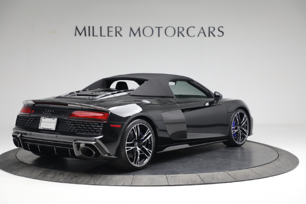 Used 2022 Audi R8 5.2 quattro V10 perform. Spyder for sale Sold at Alfa Romeo of Greenwich in Greenwich CT 06830 16