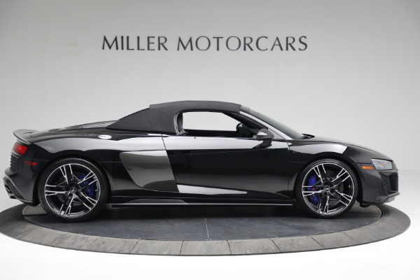 Used 2022 Audi R8 5.2 quattro V10 perform. Spyder for sale Sold at Alfa Romeo of Greenwich in Greenwich CT 06830 17