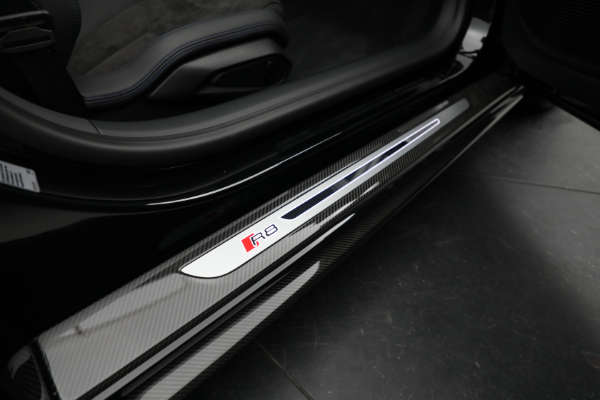 Used 2022 Audi R8 5.2 quattro V10 perform. Spyder for sale Sold at Alfa Romeo of Greenwich in Greenwich CT 06830 26