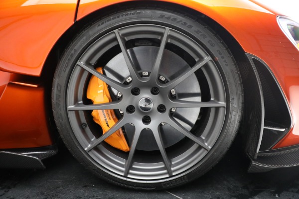 Used 2015 McLaren P1 for sale Call for price at Alfa Romeo of Greenwich in Greenwich CT 06830 17