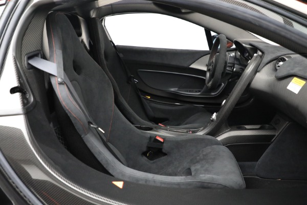 Used 2015 McLaren P1 for sale $2,000,000 at Alfa Romeo of Greenwich in Greenwich CT 06830 25