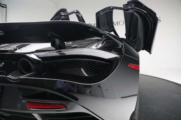 Used 2019 McLaren 720S Performance for sale $304,900 at Alfa Romeo of Greenwich in Greenwich CT 06830 28