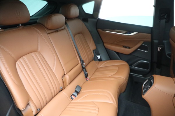 New 2022 Maserati Levante GT for sale Sold at Alfa Romeo of Greenwich in Greenwich CT 06830 17