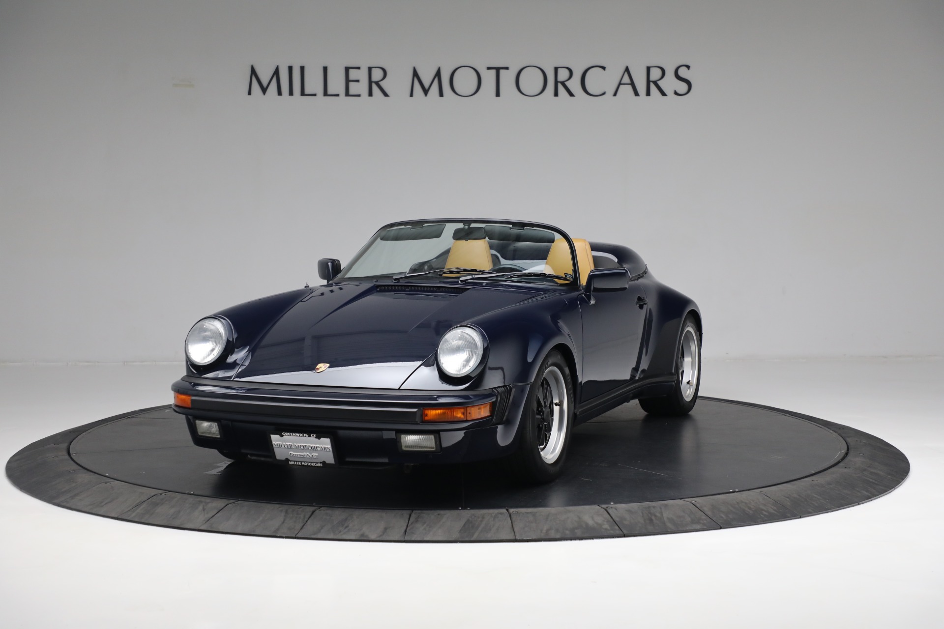 Used 1989 Porsche 911 Carrera Speedster for sale $279,900 at Alfa Romeo of Greenwich in Greenwich CT 06830 1