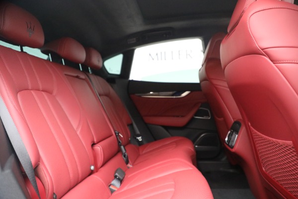 New 2022 Maserati Levante Modena for sale $113,075 at Alfa Romeo of Greenwich in Greenwich CT 06830 25