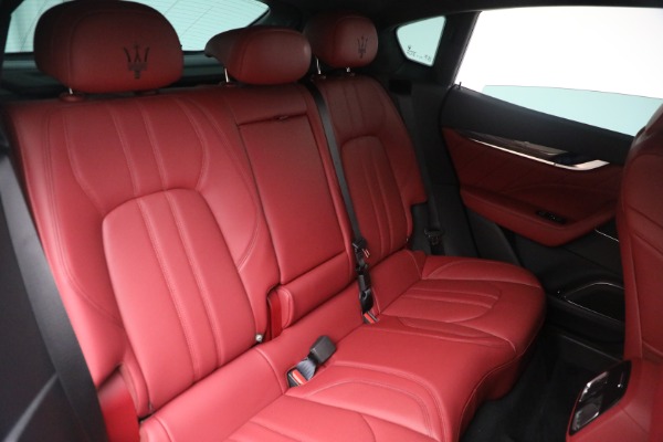 New 2022 Maserati Levante Modena for sale $113,075 at Alfa Romeo of Greenwich in Greenwich CT 06830 26