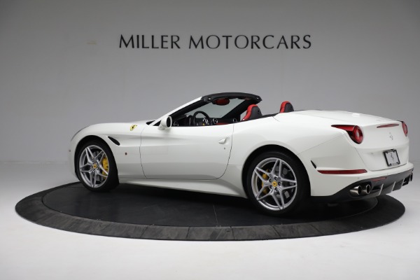 Used 2015 Ferrari California T for sale $169,900 at Alfa Romeo of Greenwich in Greenwich CT 06830 4