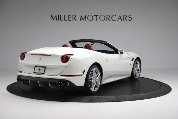 Used 2015 Ferrari California T for sale $169,900 at Alfa Romeo of Greenwich in Greenwich CT 06830 7