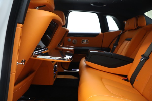 Used 2022 Rolls-Royce Ghost Black Badge for sale $394,900 at Alfa Romeo of Greenwich in Greenwich CT 06830 18