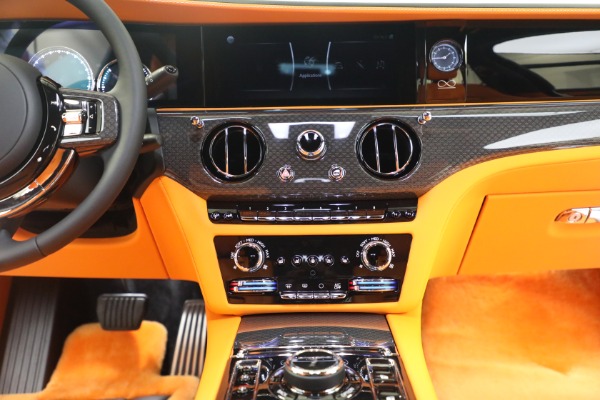Used 2022 Rolls-Royce Ghost Black Badge for sale $394,900 at Alfa Romeo of Greenwich in Greenwich CT 06830 26
