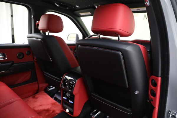 New 2022 Rolls-Royce Cullinan Black Badge for sale Sold at Alfa Romeo of Greenwich in Greenwich CT 06830 27