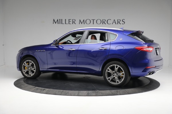 Used 2017 Maserati Levante S for sale Sold at Alfa Romeo of Greenwich in Greenwich CT 06830 4