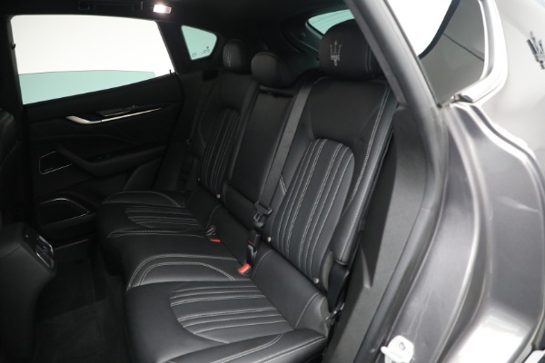 Used 2022 Maserati Levante Modena for sale $39,995 at Alfa Romeo of Greenwich in Greenwich CT 06830 13