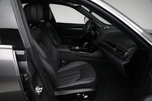 Used 2022 Maserati Levante Modena for sale $39,995 at Alfa Romeo of Greenwich in Greenwich CT 06830 14