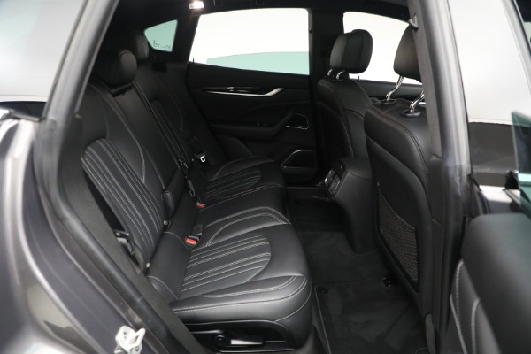 Used 2022 Maserati Levante Modena for sale $39,995 at Alfa Romeo of Greenwich in Greenwich CT 06830 16
