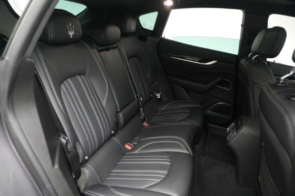 Used 2022 Maserati Levante Modena for sale $39,995 at Alfa Romeo of Greenwich in Greenwich CT 06830 17