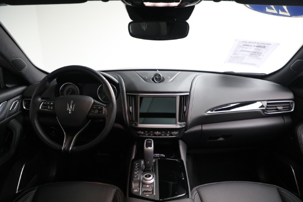 Used 2022 Maserati Levante Modena for sale $39,995 at Alfa Romeo of Greenwich in Greenwich CT 06830 18