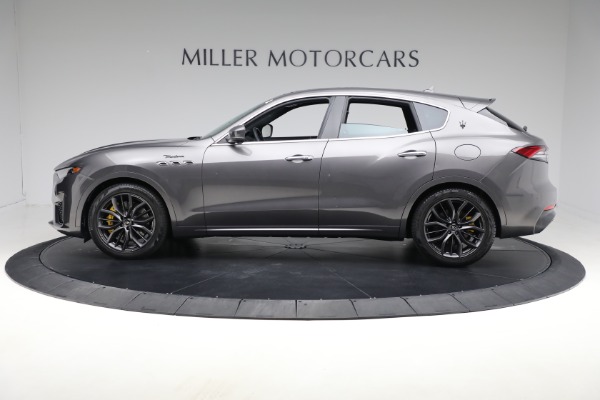 Used 2022 Maserati Levante Modena for sale $39,995 at Alfa Romeo of Greenwich in Greenwich CT 06830 2