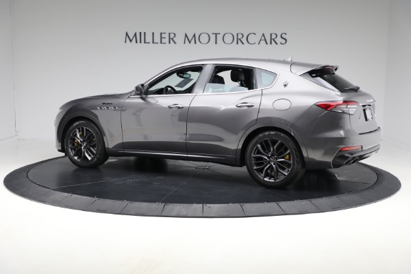 Used 2022 Maserati Levante Modena for sale $39,995 at Alfa Romeo of Greenwich in Greenwich CT 06830 3