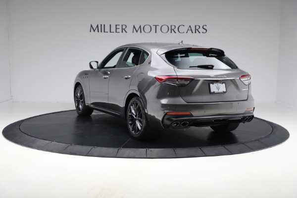 Used 2022 Maserati Levante Modena for sale $39,995 at Alfa Romeo of Greenwich in Greenwich CT 06830 4