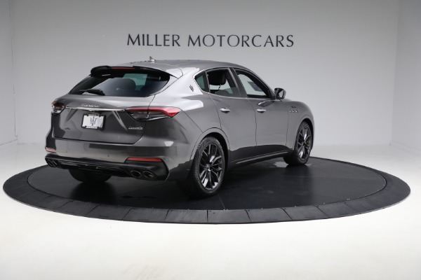 Used 2022 Maserati Levante Modena for sale $39,995 at Alfa Romeo of Greenwich in Greenwich CT 06830 6