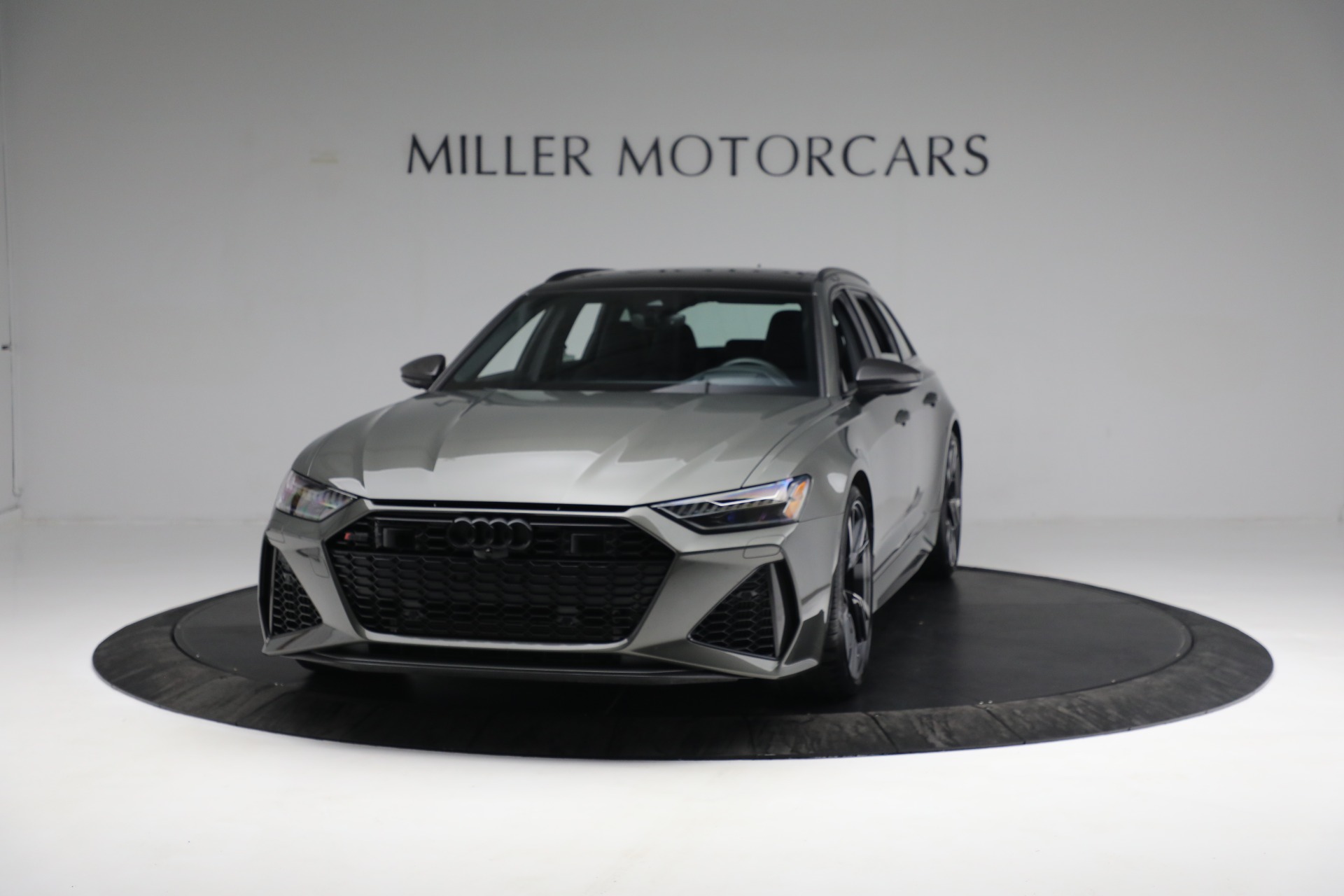 Used 2021 Audi RS 6 Avant 4.0T quattro Avant for sale $139,900 at Alfa Romeo of Greenwich in Greenwich CT 06830 1