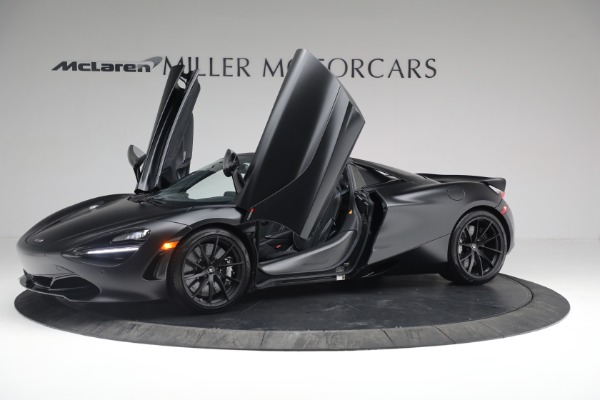 Used 2022 McLaren 720S Spider Performance for sale $369,900 at Alfa Romeo of Greenwich in Greenwich CT 06830 27