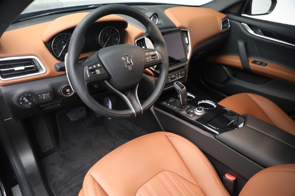 New 2022 Maserati Ghibli Modena Q4 for sale $99,755 at Alfa Romeo of Greenwich in Greenwich CT 06830 13