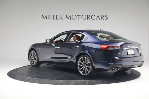 New 2022 Maserati Ghibli Modena Q4 for sale Sold at Alfa Romeo of Greenwich in Greenwich CT 06830 4