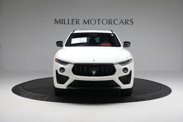 New 2022 Maserati Levante Modena for sale Sold at Alfa Romeo of Greenwich in Greenwich CT 06830 12