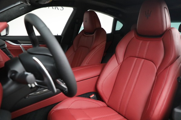 New 2022 Maserati Levante Modena for sale $113,075 at Alfa Romeo of Greenwich in Greenwich CT 06830 15