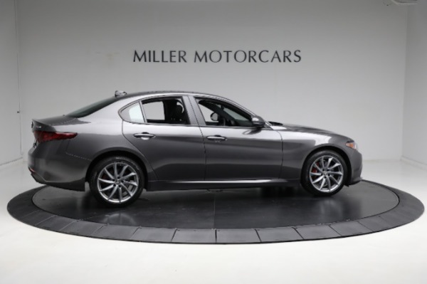 Used 2023 Alfa Romeo Giulia Sprint for sale $36,900 at Alfa Romeo of Greenwich in Greenwich CT 06830 19