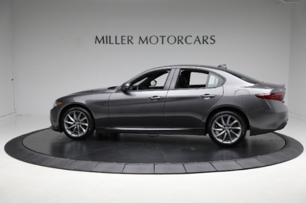 Used 2023 Alfa Romeo Giulia Sprint for sale Sold at Alfa Romeo of Greenwich in Greenwich CT 06830 8