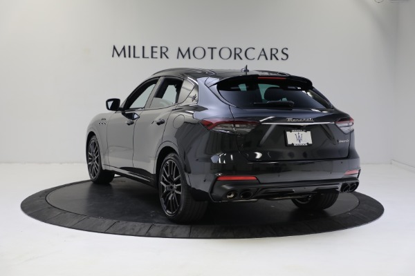 New 2022 Maserati Levante Modena for sale Sold at Alfa Romeo of Greenwich in Greenwich CT 06830 8