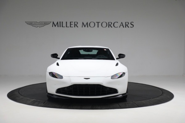 New 2022 Aston Martin Vantage Coupe for sale $185,716 at Alfa Romeo of Greenwich in Greenwich CT 06830 11