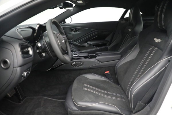 New 2022 Aston Martin Vantage Coupe for sale $185,716 at Alfa Romeo of Greenwich in Greenwich CT 06830 14