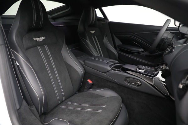 New 2022 Aston Martin Vantage Coupe for sale $185,716 at Alfa Romeo of Greenwich in Greenwich CT 06830 20