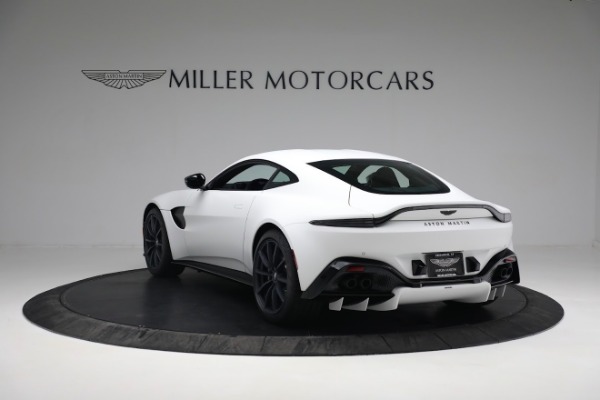 New 2022 Aston Martin Vantage Coupe for sale $185,716 at Alfa Romeo of Greenwich in Greenwich CT 06830 4