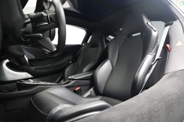 Used 2020 McLaren GT for sale Sold at Alfa Romeo of Greenwich in Greenwich CT 06830 17