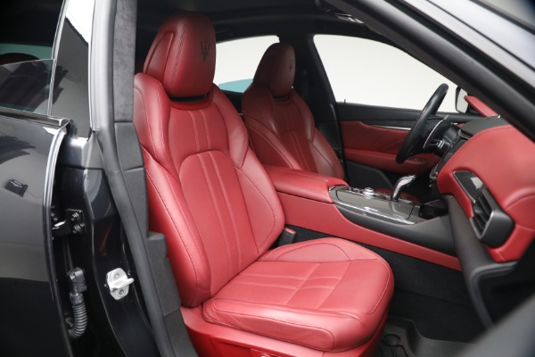 Used 2022 Maserati Levante Modena for sale $41,900 at Alfa Romeo of Greenwich in Greenwich CT 06830 19