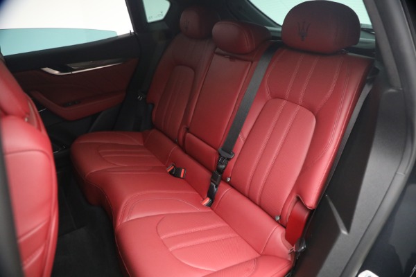Used 2022 Maserati Levante Modena for sale $41,900 at Alfa Romeo of Greenwich in Greenwich CT 06830 21