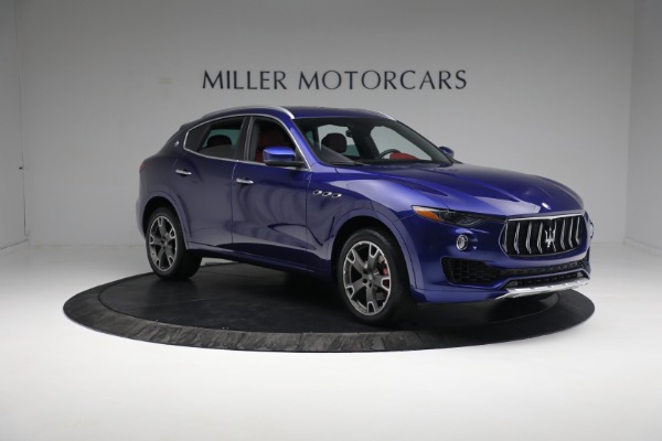 Used 2017 Maserati Levante for sale Sold at Alfa Romeo of Greenwich in Greenwich CT 06830 11