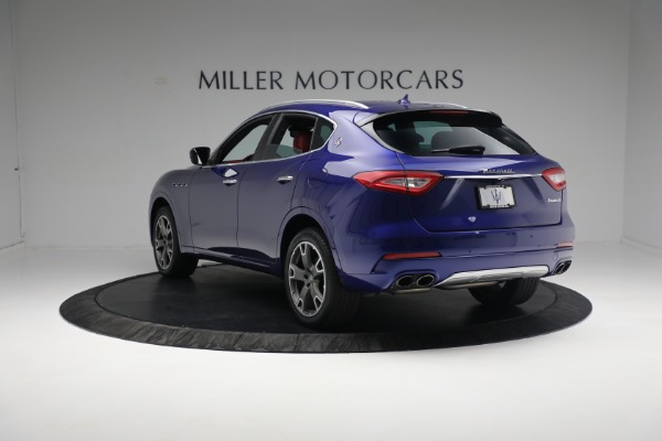 Used 2017 Maserati Levante for sale Sold at Alfa Romeo of Greenwich in Greenwich CT 06830 5