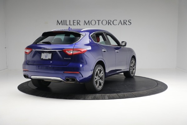 Used 2017 Maserati Levante for sale Sold at Alfa Romeo of Greenwich in Greenwich CT 06830 7