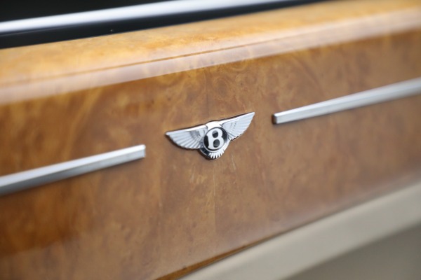 Used 2012 Bentley Mulsanne V8 for sale Sold at Alfa Romeo of Greenwich in Greenwich CT 06830 22