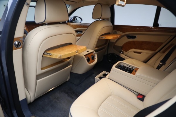 Used 2012 Bentley Mulsanne V8 for sale Call for price at Alfa Romeo of Greenwich in Greenwich CT 06830 23
