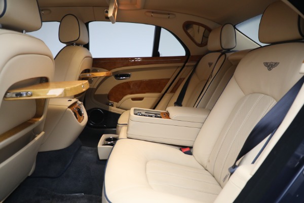 Used 2012 Bentley Mulsanne V8 for sale Sold at Alfa Romeo of Greenwich in Greenwich CT 06830 24